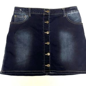 Not for sale! Cat&Jack girls denim skirt- 14/16- super stretch/ like new